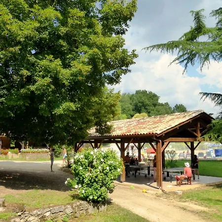 別荘 Domaene Mit Jacuzzi By Interhome Gavaudun