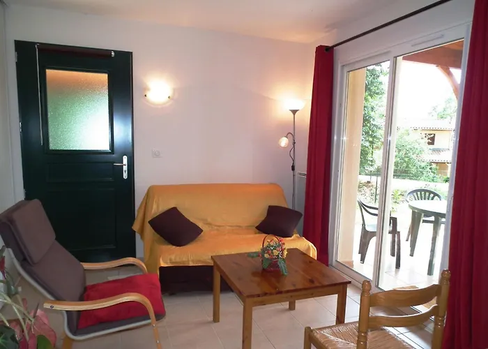 Domaene Mit Jacuzzi By Interhome Gavaudun