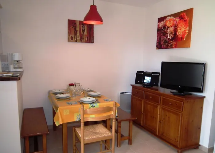 度假居 Domaene Mit Jacuzzi By Interhome *