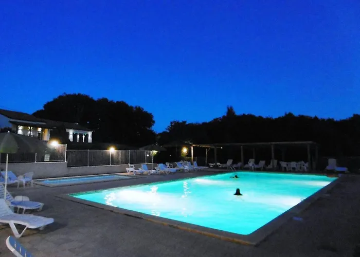 度假居 Domaene Mit Jacuzzi By Interhome *