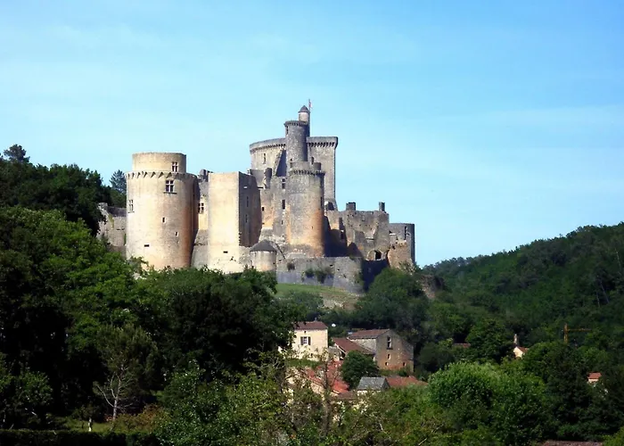 別荘 Domaene Mit Jacuzzi By Interhome Gavaudun